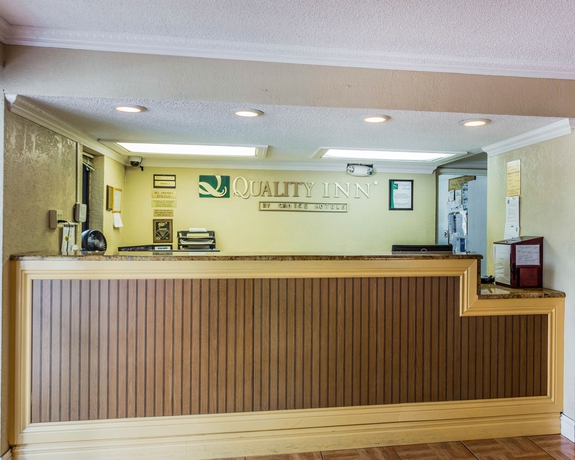 Imagen de los interiores del Hotel Econo Lodge North. Foto 10