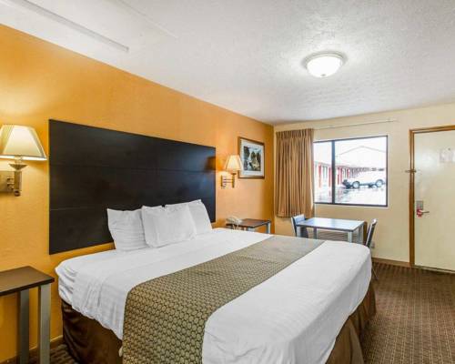 Imagen de la habitación del Hotel Econo Lodge North, Nashville - TN. Foto 8