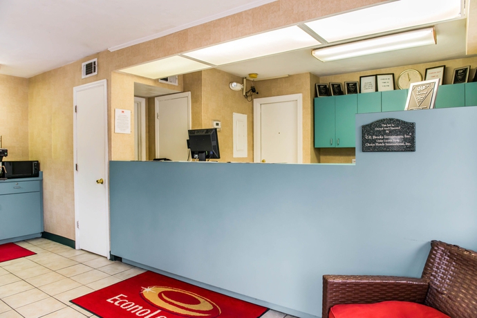Imagen de los interiores del Hotel Econo Lodge North, Tallahassee. Foto 15