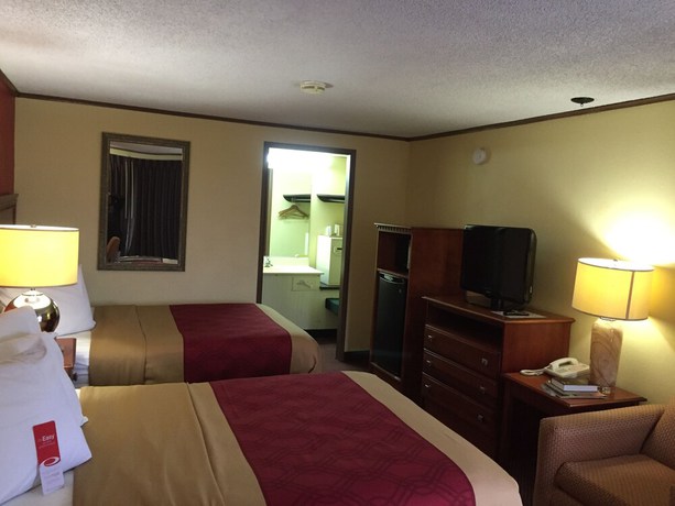 Imagen de la habitación del Hotel Econo Lodge Norwalk. Foto 12