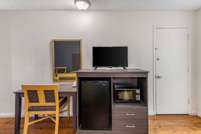 Imagen de la habitación del Hotel Econo Lodge On Historic Route 66. Foto 6