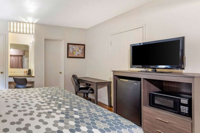 Imagen de la habitación del Hotel Econo Lodge On Historic Route 66. Foto 8