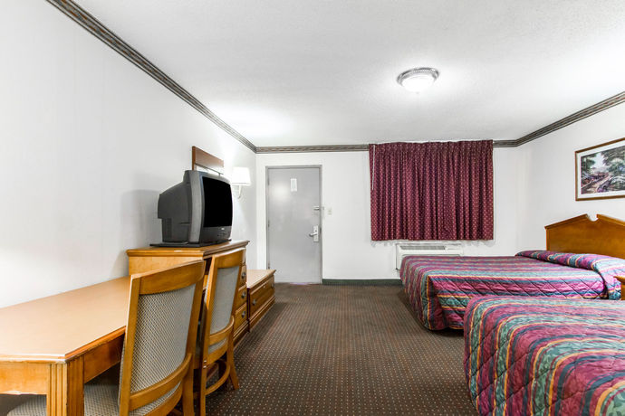 Imagen de la habitación del Hotel Econo Lodge Opelika. Foto 9