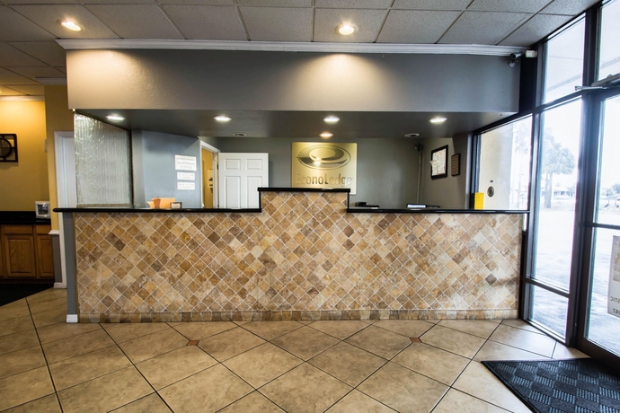 Imagen de los interiores del Hotel Econo Lodge, Ormond Beach. Foto 13