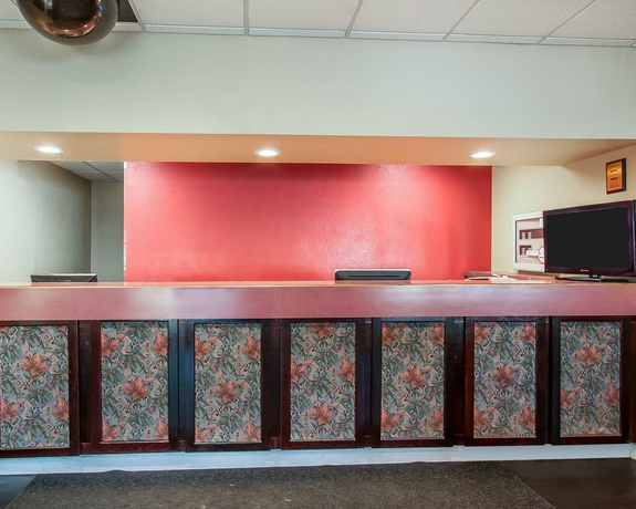 Imagen de los interiores del Hotel Econo Lodge Oxmoor. Foto 14