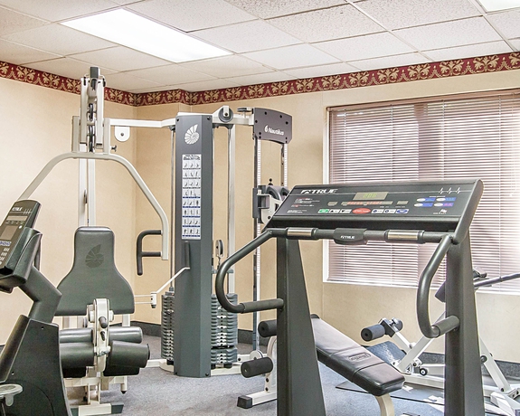 Imagen de los interiores del Hotel Econo Lodge Oxmoor. Foto 15