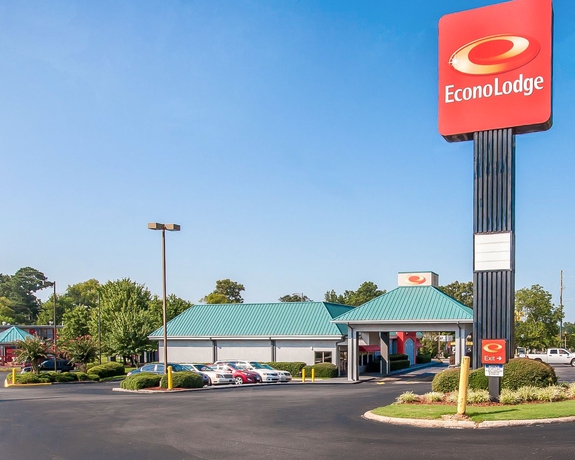 Imagen de los exteriores del Hotel Econo Lodge Oxmoor. Foto 7