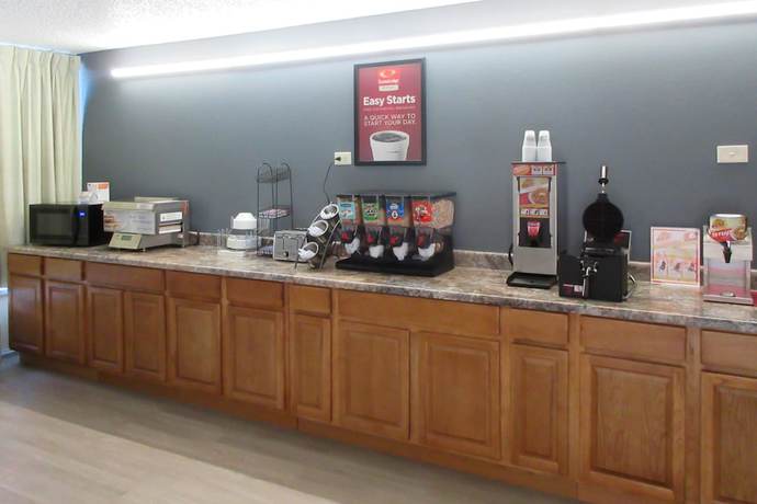 Imagen del bar/restaurante del Hotel Econo Lodge Paducah West I-24. Foto 6