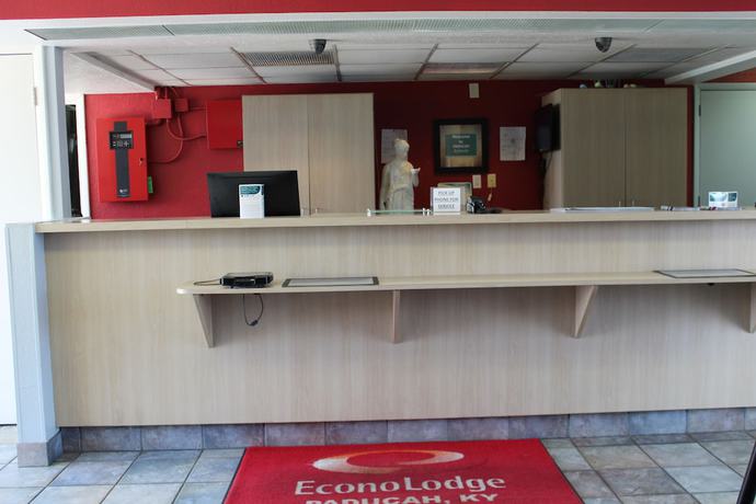 Imagen de los interiores del Hotel Econo Lodge Paducah West I-24. Foto 15