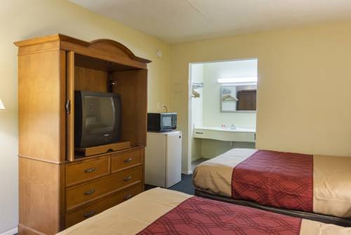 Imagen de la habitación del Hotel Econo Lodge Petersburg. Foto 10