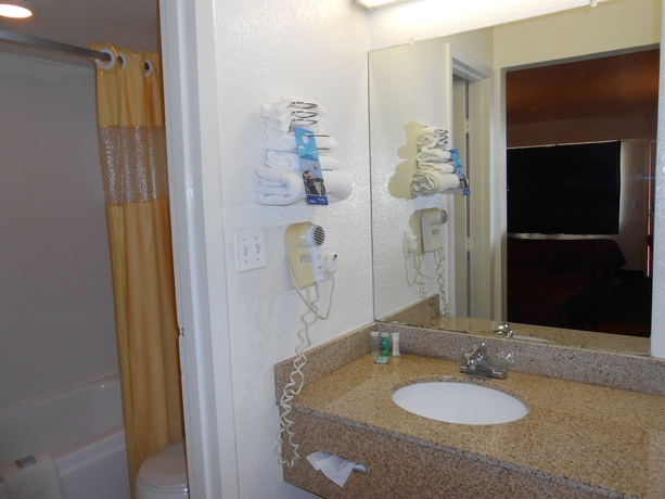 Imagen de la habitación del Hotel Econo Lodge, Phoenix. Foto 4