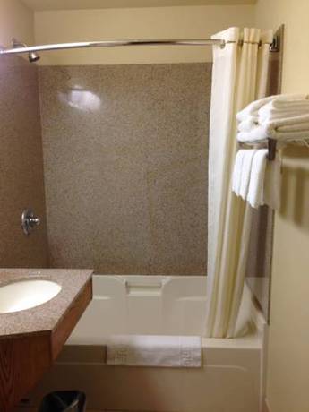 Imagen de la habitación del Hotel Econo Lodge Portland City Center. Foto 5