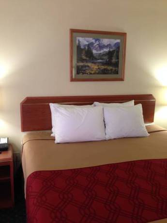 Imagen de la habitación del Hotel Econo Lodge Portland City Center. Foto 8