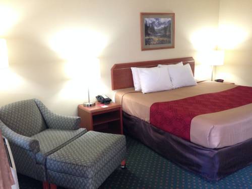 Imagen de la habitación del Hotel Econo Lodge Portland City Center. Foto 12