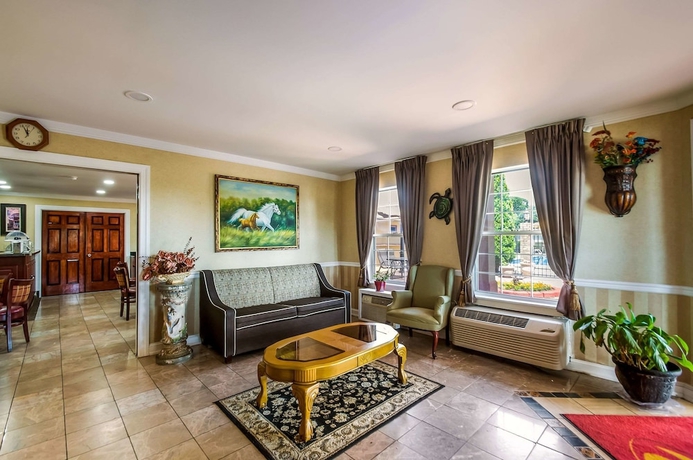 Imagen de los interiores del Hotel Econo Lodge Princess Anne. Foto 16