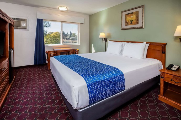 Imagen de la habitación del Hotel Econo Lodge, Red Bluff. Foto 5