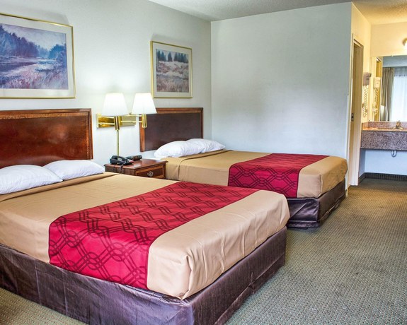 Imagen de la habitación del Hotel Econo Lodge, Richmond. Foto 5