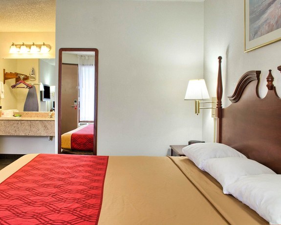 Imagen de la habitación del Hotel Econo Lodge, Richmond. Foto 10
