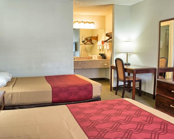 Imagen de la habitación del Hotel Econo Lodge, Richmond. Foto 11