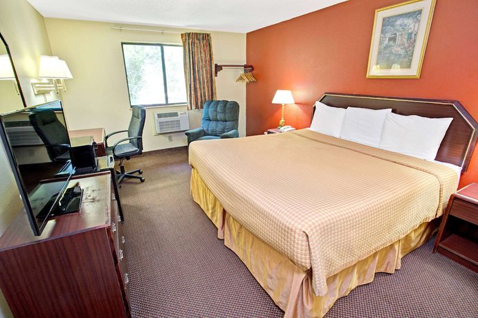 Imagen de la habitación del Hotel Econo Lodge, SPRING LAKE. Foto 9