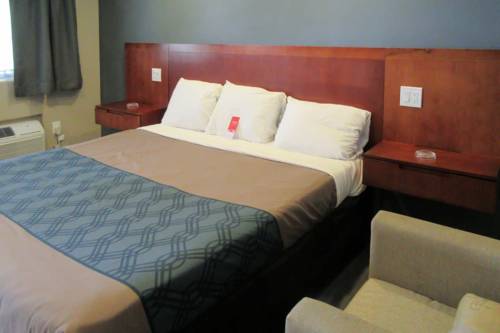 Imagen de la habitación del Hotel Econo Lodge San Bernardino I-215. Foto 2