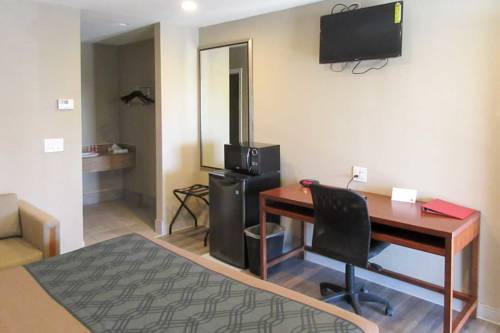 Imagen de la habitación del Hotel Econo Lodge San Bernardino I-215. Foto 3