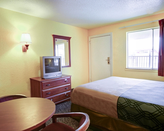 Imagen de la habitación del Hotel Econo Lodge San Marcos University Area. Foto 6