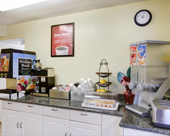 Imagen del bar/restaurante del Hotel Econo Lodge San Marcos University Area. Foto 4