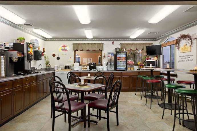 Imagen del bar/restaurante del Hotel Econo Lodge, Scottsbluff. Foto 3