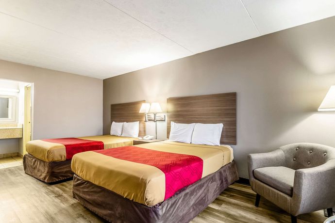 Imagen de la habitación del Hotel Econo Lodge Seymour. Foto 5