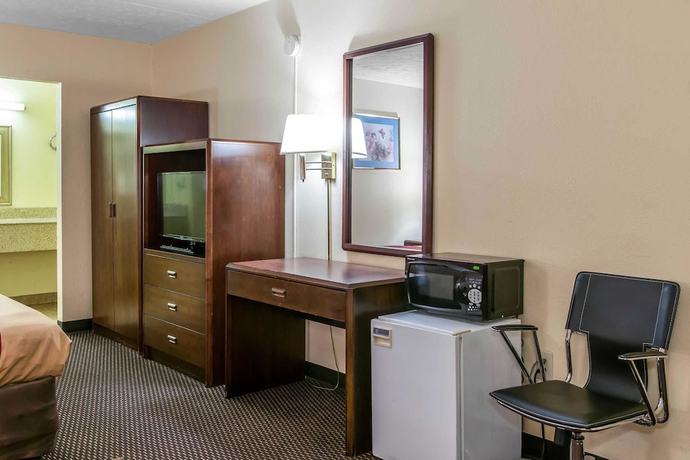 Imagen de la habitación del Hotel Econo Lodge Seymour. Foto 8