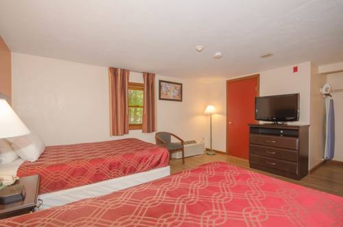 Imagen de la habitación del Hotel Econo Lodge Sharon. Foto 1