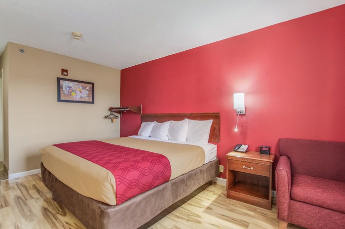 Imagen de la habitación del Hotel Econo Lodge Shelbyville. Foto 9