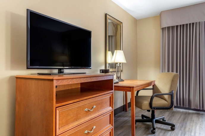 Imagen de la habitación del Hotel Econo Lodge Southern Pines. Foto 8