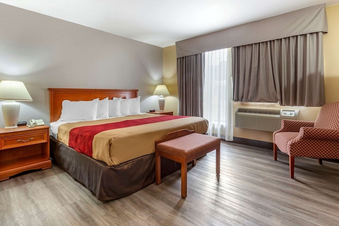 Imagen de la habitación del Hotel Econo Lodge Southern Pines. Foto 10