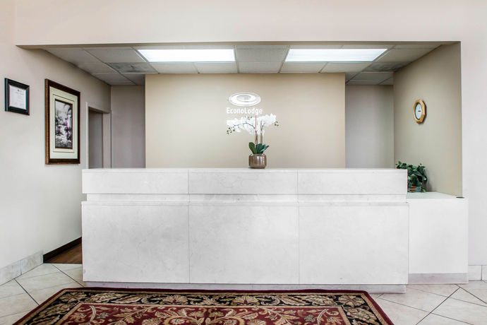 Imagen de los interiores del Hotel Econo Lodge Springfield I-44. Foto 16