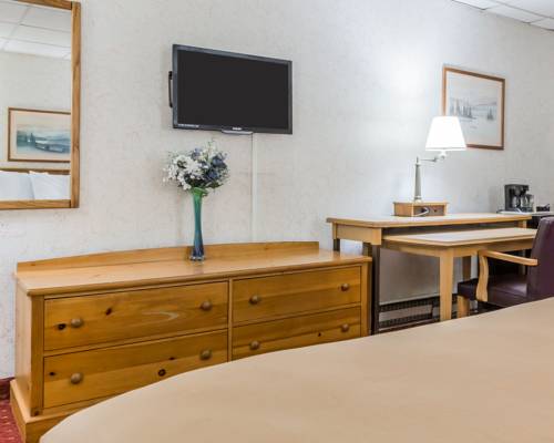 Imagen de la habitación del Hotel Econo Lodge Stewart International Airport. Foto 4