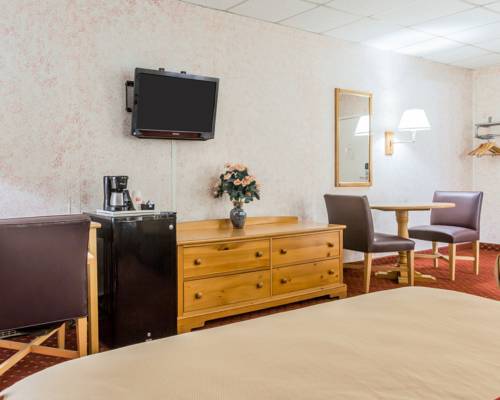 Imagen de la habitación del Hotel Econo Lodge Stewart International Airport. Foto 10