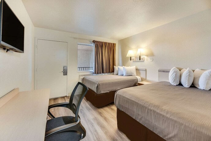 Imagen de la habitación del Hotel Econo Lodge Stockton Near I-5 Fairgrounds. Foto 13