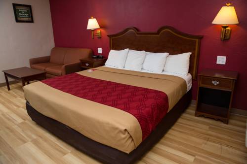 Imagen de la habitación del Hotel Econo Lodge Sturbridge Route 20. Foto 10