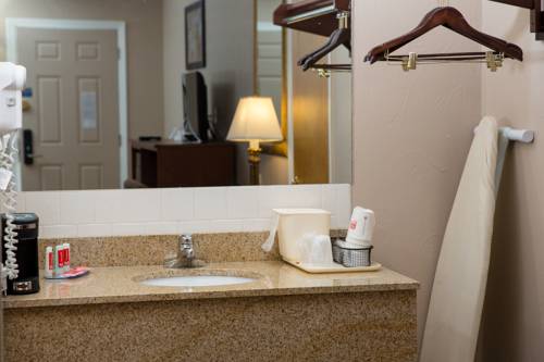 Imagen de la habitación del Hotel Econo Lodge Sturbridge Route 20. Foto 13