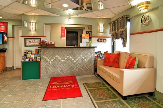 Imagen de los interiores del Hotel Econo Lodge Summit - Scranton. Foto 18