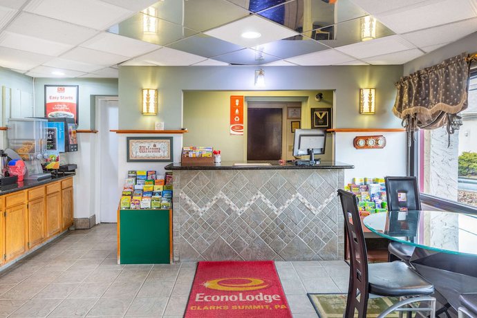 Imagen de los interiores del Hotel Econo Lodge Summit - Scranton. Foto 20