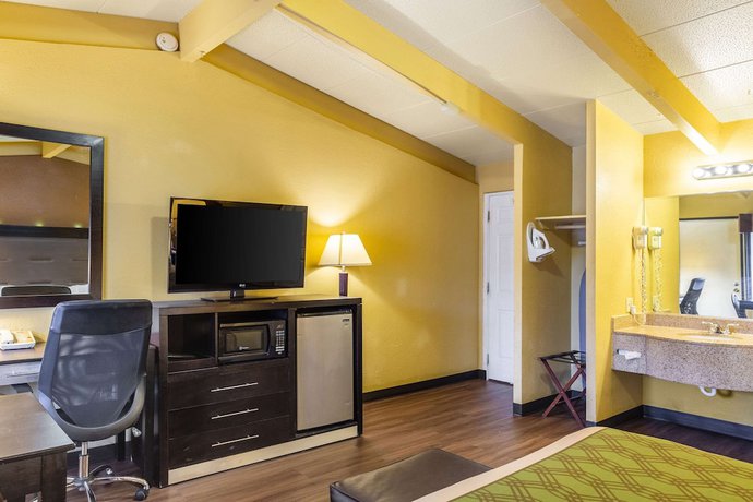 Imagen de la habitación del Hotel Econo Lodge Summit - Scranton. Foto 15
