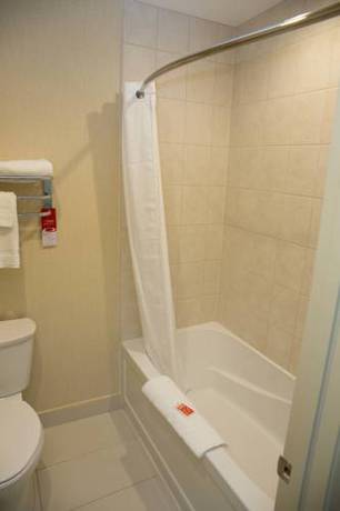 Imagen de la habitación del Hotel Econo Lodge Taber. Foto 14