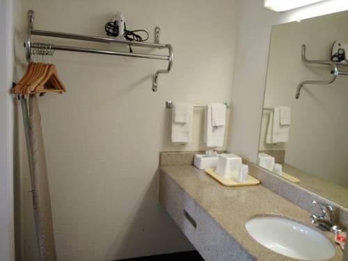 Imagen de la habitación del Hotel Econo Lodge Thomasville. Foto 9