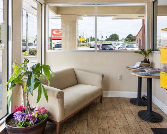 Imagen de los interiores del Hotel Econo Lodge Town Center. Foto 20