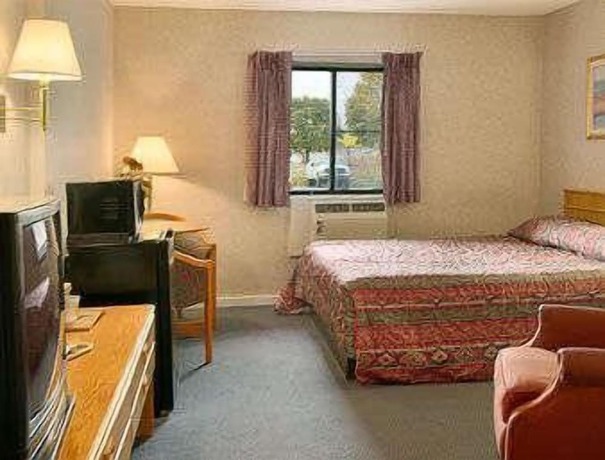 Imagen de la habitación del Hotel Econo Lodge, Utica. Foto 16