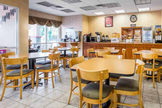 Imagen de los interiores del Hotel Econo Lodge, Valdosta. Foto 12