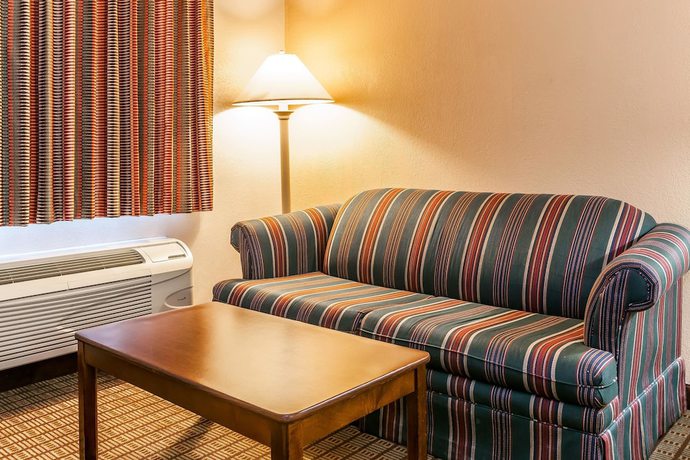 Imagen de la habitación del Hotel Econo Lodge, Vincennes. Foto 8